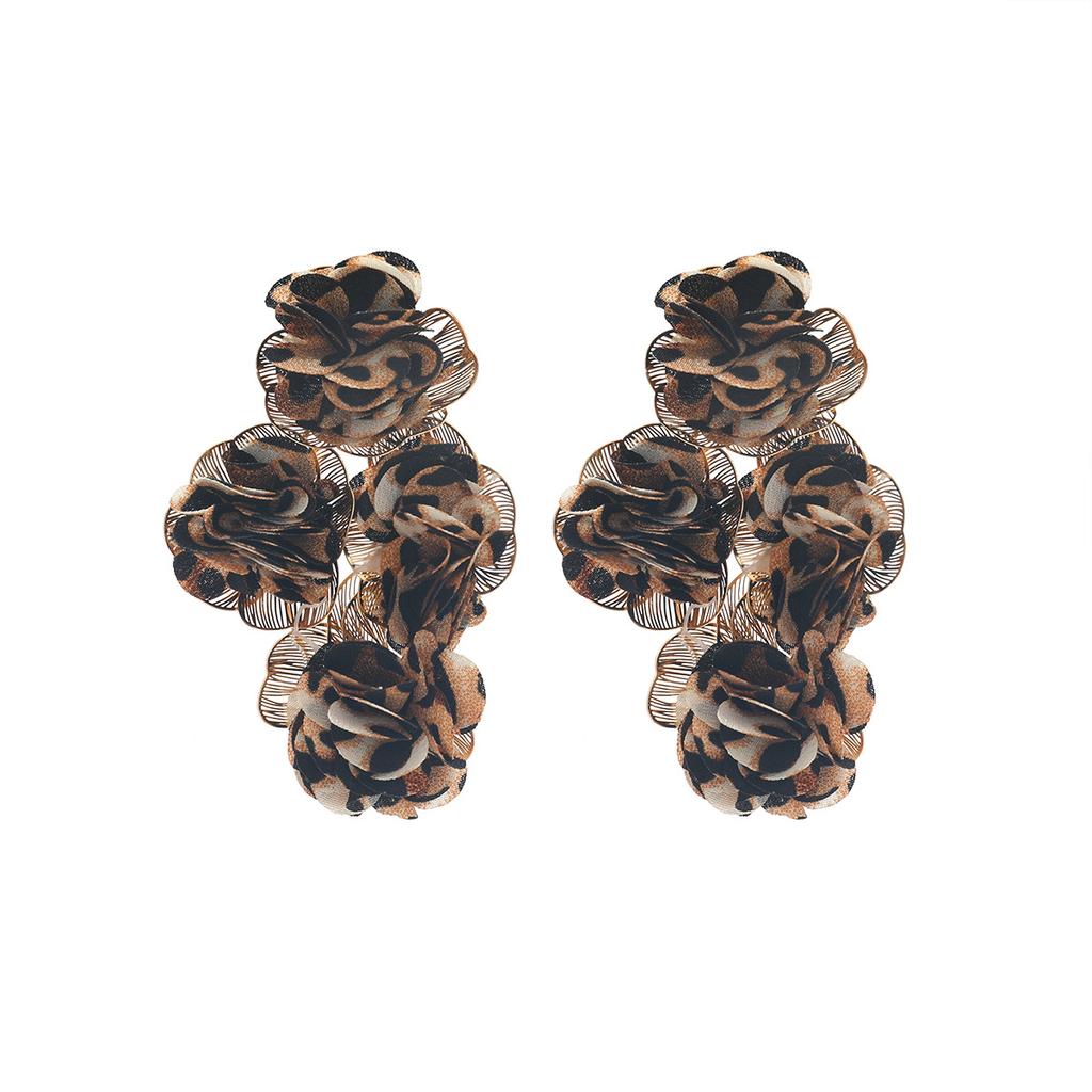 Openwork Chiffon Flower Earrings for Women, Hand-woven, Fashionable and Exaggerated Style.