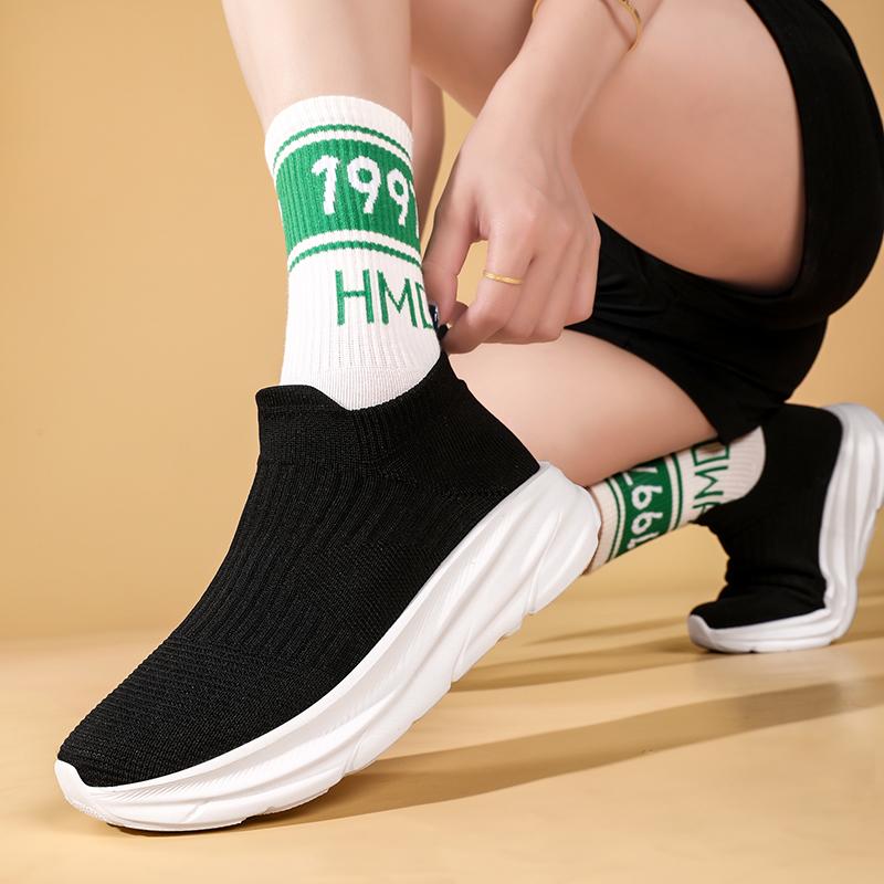 Men's Sports Shoes Mesh Breathable Soft-soled Casual Shoes Light Soft Running Shoes Non-slip Thick-soled Couple's Tennis Shoes