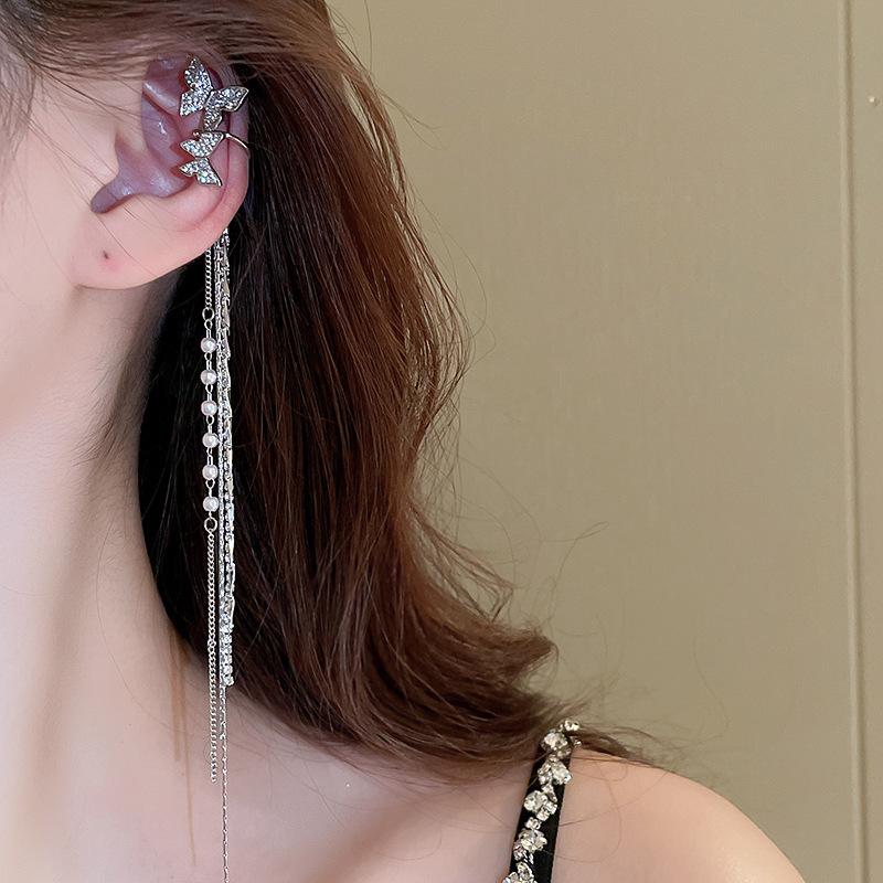 Silver Needle Hot Girl Zircon Star & Moon Tassel Ear Clips: Sweet, Cool, All-Match Non-Pierced Earrings.