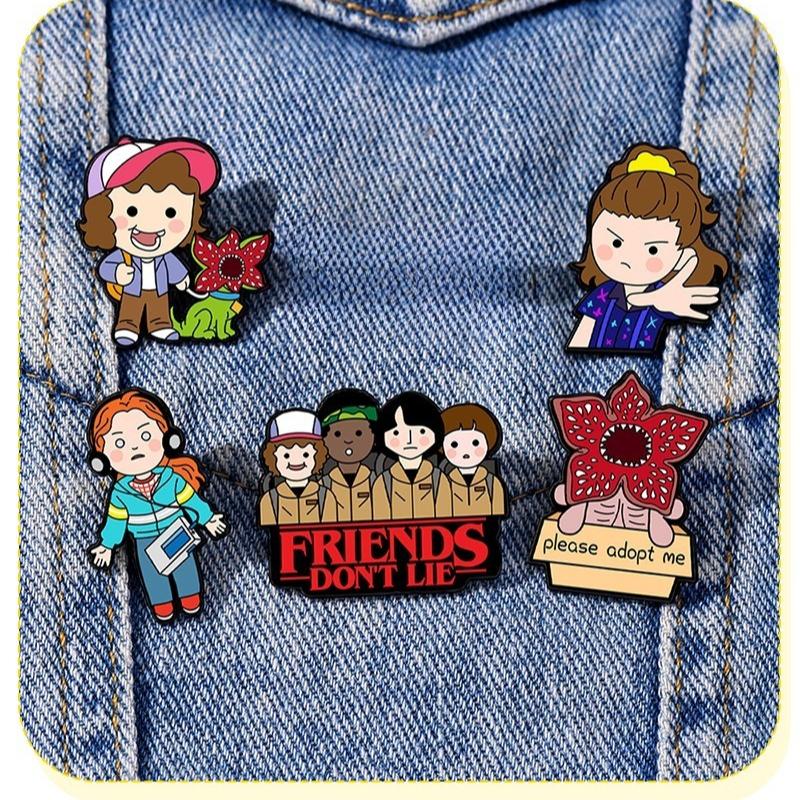 

Милі емалеві значки Квітка-Король-Канібал Мультяшні жіночі брошки Чоловічі значки на лацкан Значок на рюкзак Аксесуари для костюмів Прикраси Подарунки