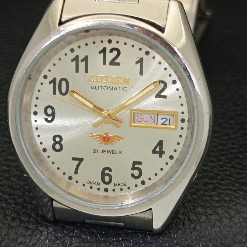 JAPAN MENS GENUINE VINTAGE CITIZEN AUTOMATIC 8200 SILVER DIAL WATCH A500279-2 R151b-a500279