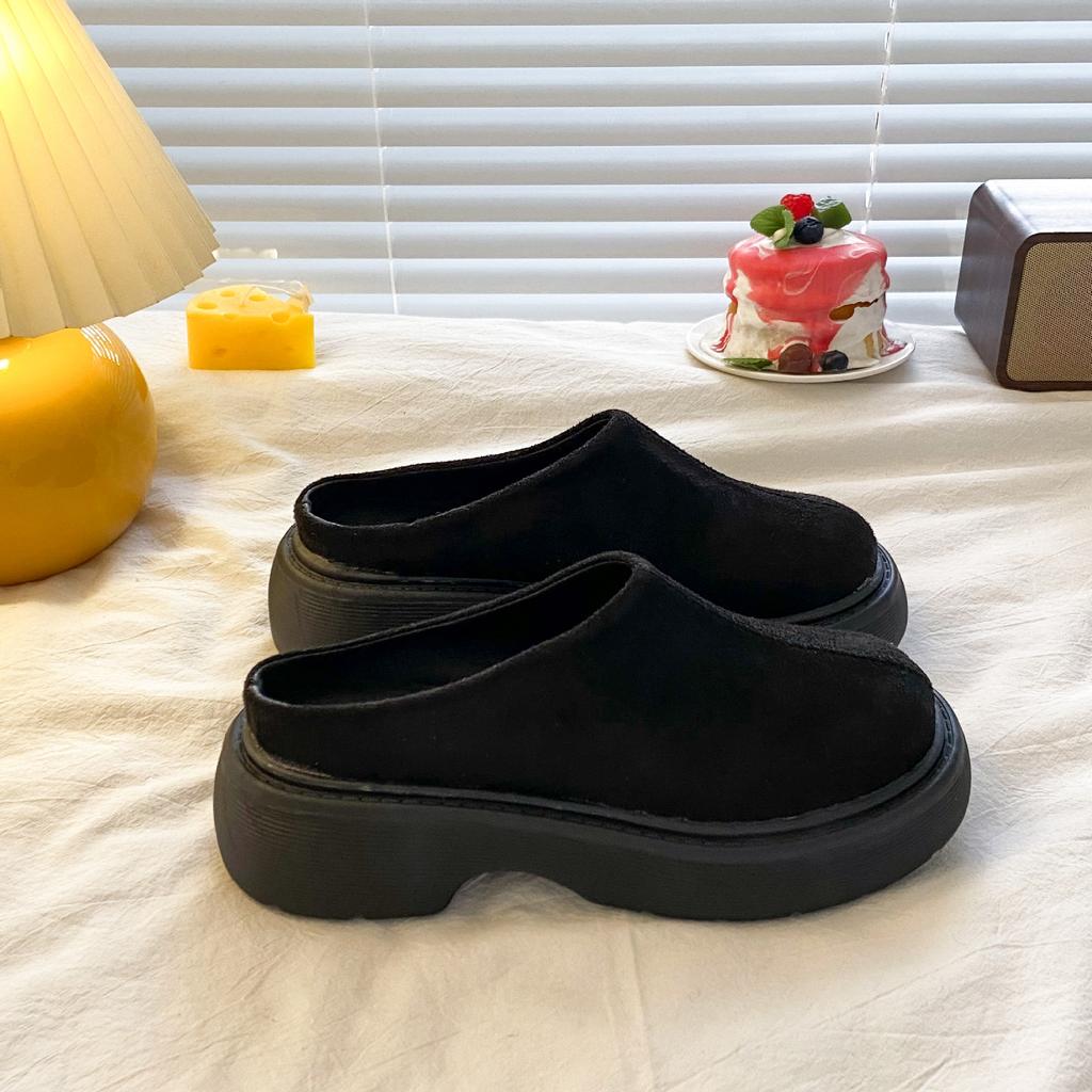 Baotou Half Slippers Platform Women's Summer Wear 2025 New Muller Shoes Internet Celebrity Heel-less Bread Lazy Muffin Shoes