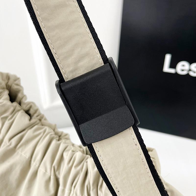 Large Capacity Crossbody Bag Women's Pleated Lightweight Shoulder Bag Underarm Bag