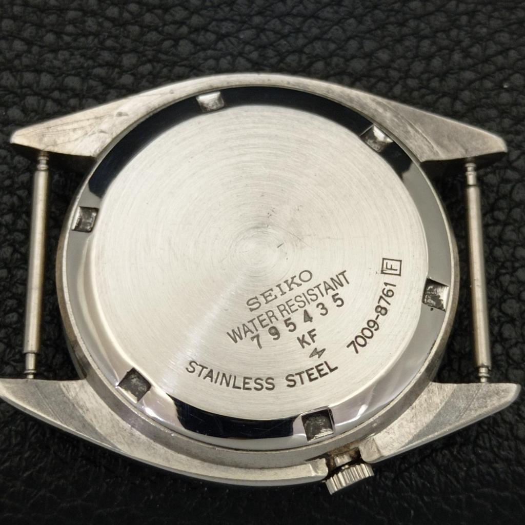 SEIKO AUTOMATIC VINTAGE JAPAN MENS GREEN COLOR DIAL WATCH a701576-5 R206b-a701576