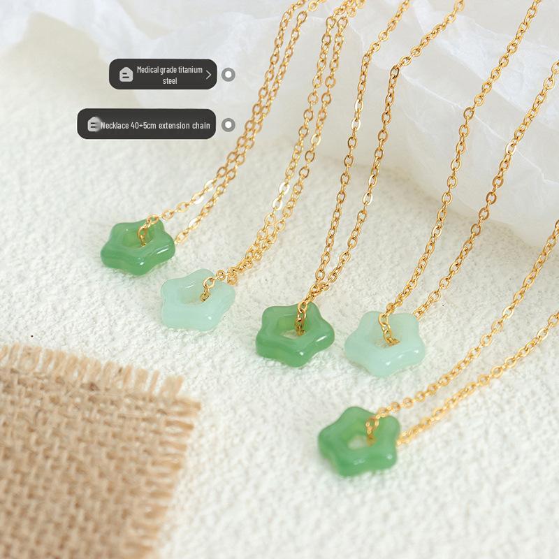 Hollow Jade Star Pendant Necklace: Non-Fading Light Luxury Women's Clavicle Jewelry