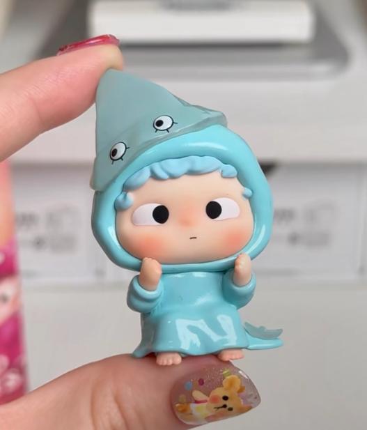 Černá Hra Heyone Oh Cub Kapuce Dobrodružství Roztomilá Série Částic Mini Slepá Krabička Roztomilá Trendy Hračka Ozdoby Dárek na Valentýna