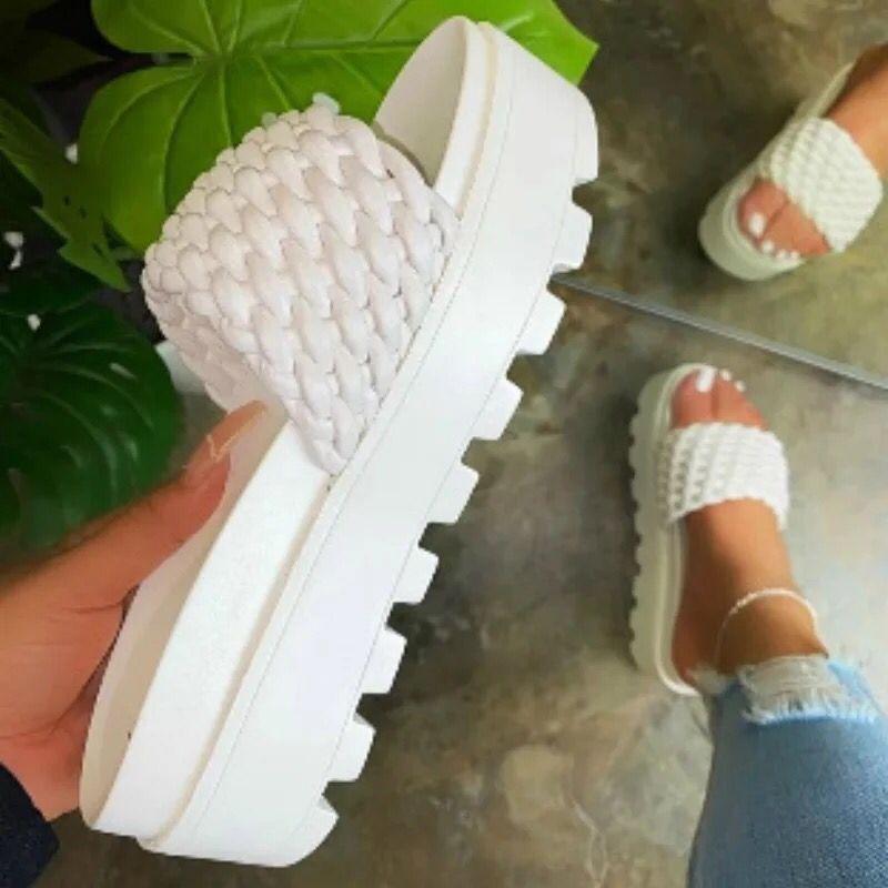 Large Size Women's Thick-soled Cool Slippers Beach Shoes Woven Thickened Summer New Muffin Slippers