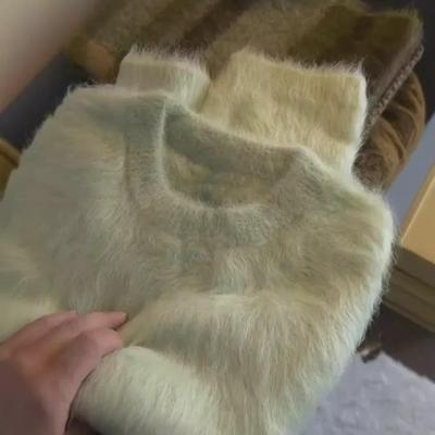 Elegant Green Mohair Sweater for Women - Winter Thickened, Luxurious Feel, Beautiful Mink Wool Pullover