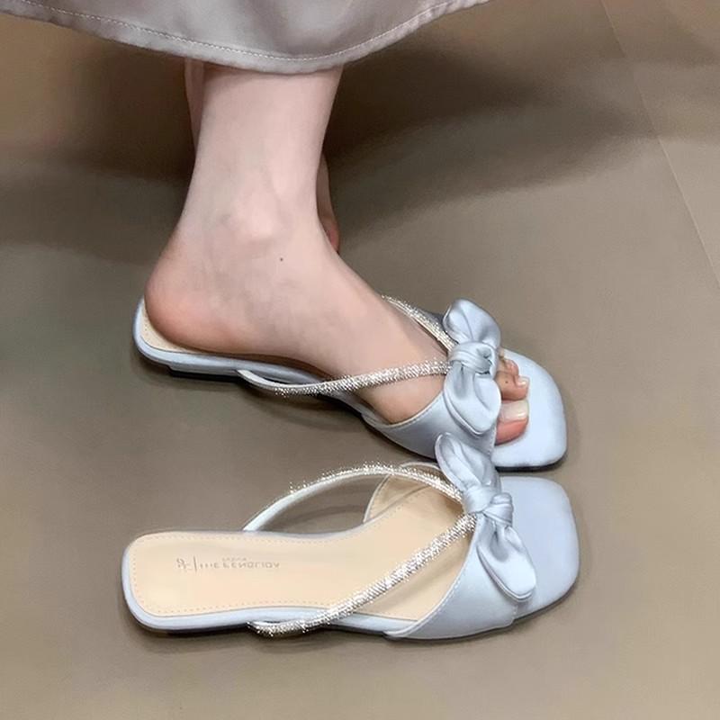 Cool Slippers Women's Summer Wear New Bow Rhinestone Belt Sweet Square Head Word Sandals