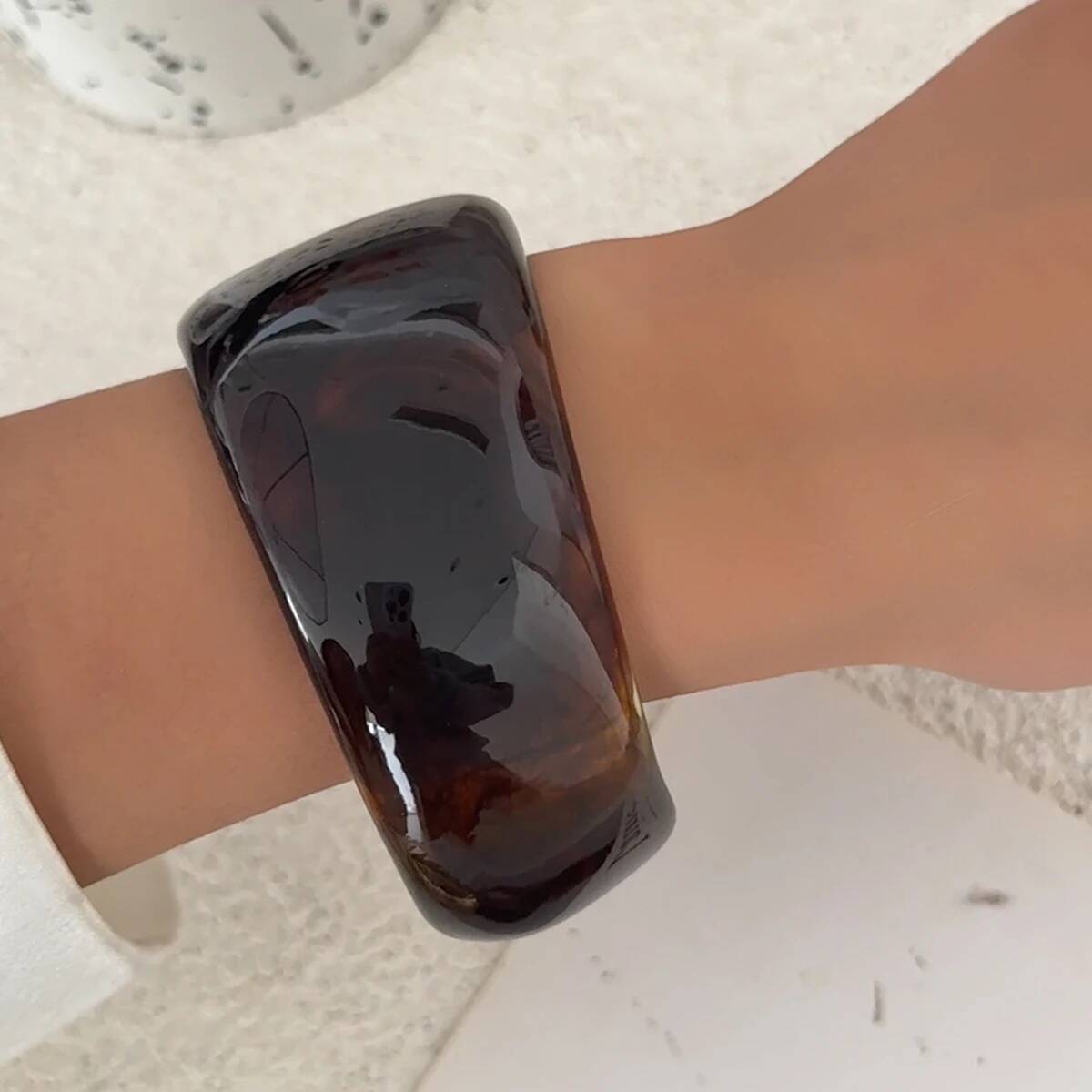 Salircon 3 Стиля Y2K Панк Бежевый Кофейный Толстая Смола Акрил Размазанные Браслеты Геометрический Неправильный Широкий Браслет Женские Украшения