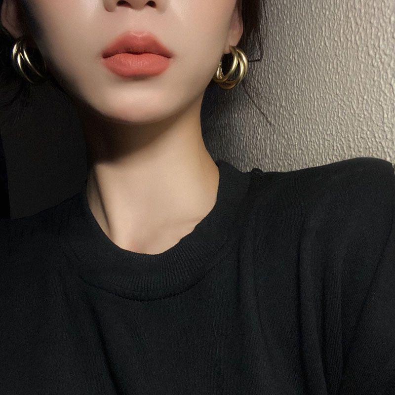 Gold Hoop Earrings for Women, European and American Style, Light Luxury, High-End Feel, 2026 New Trendy Niche Design, Exaggerated Large Ear Hoops