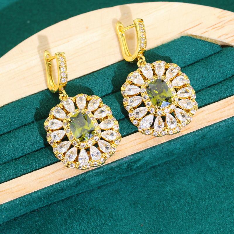 Korean Version of Small Temperament Europe and The United States Hot Anti Allergy Zircon Bracelet Necklace Earrings Ring Jewelry Collection