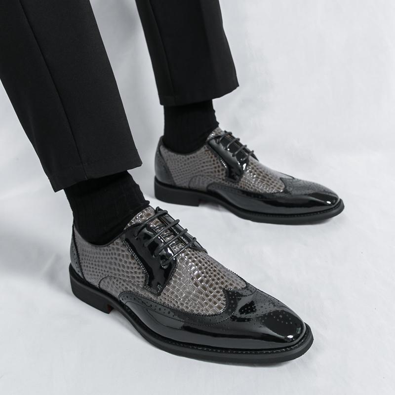 Men Brogues Wedding Dress Dance Shoes Black Brock Carved Leather Shoes Business Formal Shoes Tuxedo Prom Blazers Shoes Large Size