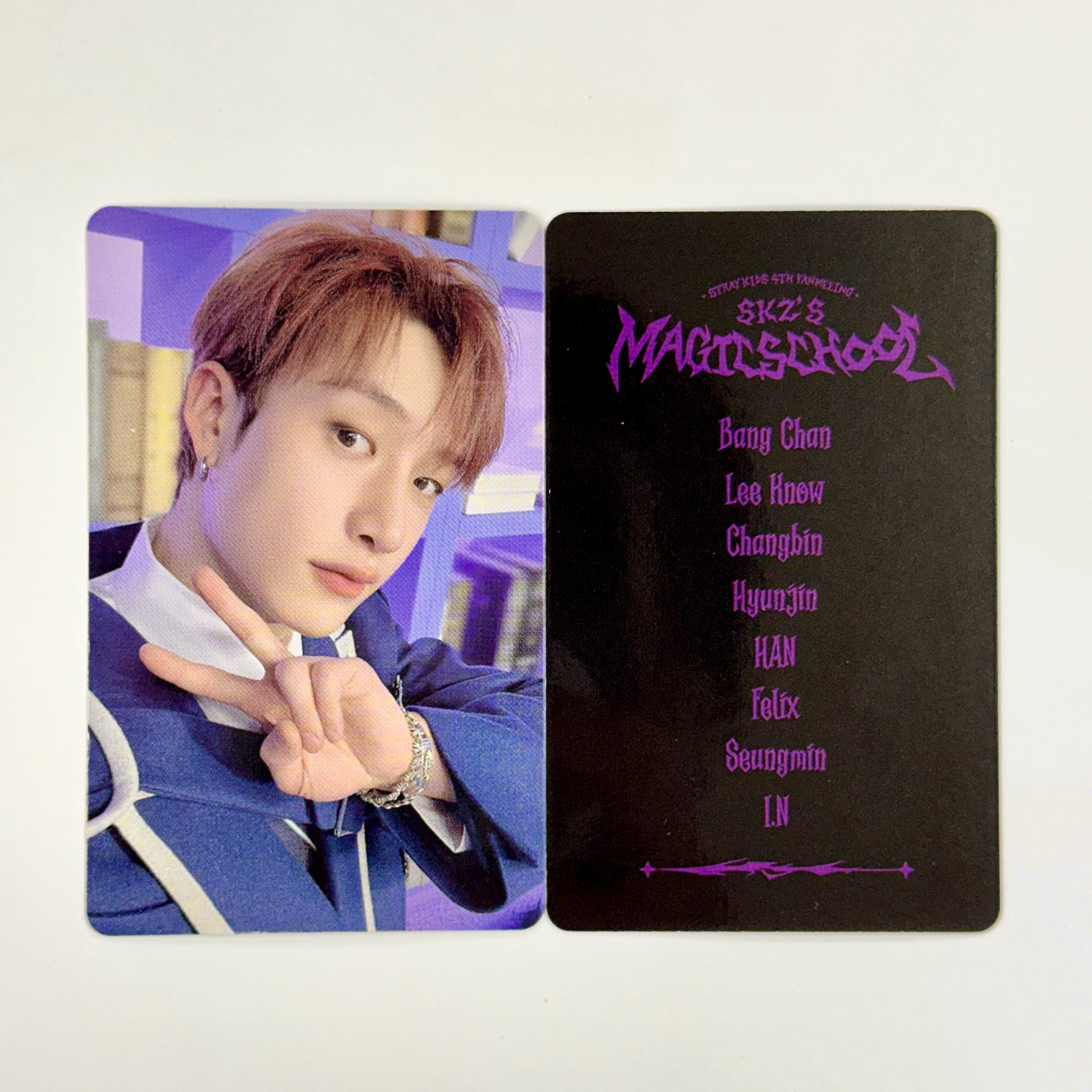 

Фотооткрытка от лица от лица школы магии Stray Kids SKZ Bang Chan