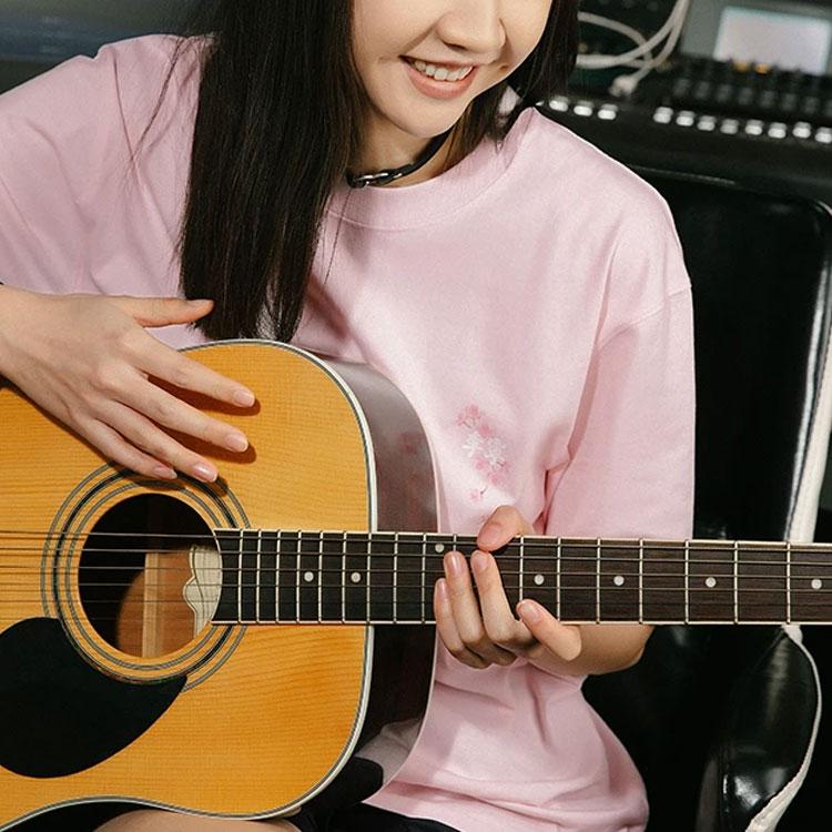 Li Ning SS22 Cherry Blossom Series Casual Printed Solid Color Round Neck T-Shirt Unisex Tops Light-Pink AHSS921-2