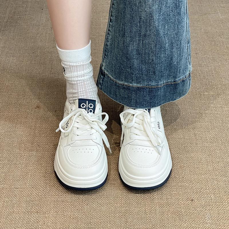 Sneakers Student height-increasing board shoes Platform sole lightweight little white shoes Women's spring and summer new versatile casual