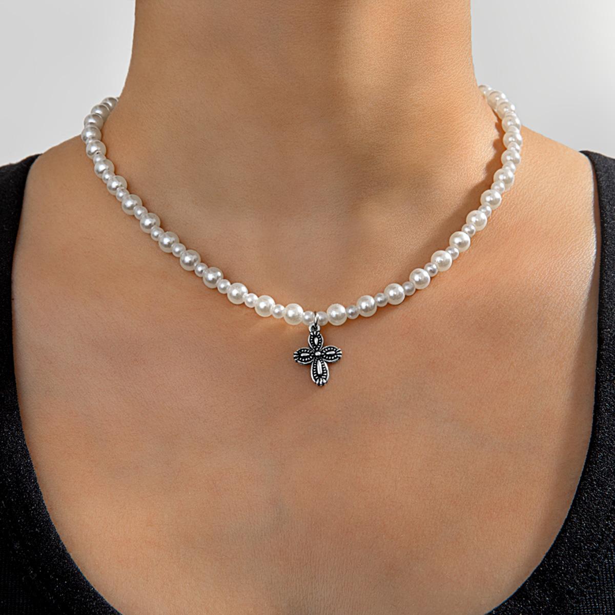 

1 piece of fashionable retro lace cross pendant imitating pearl with neck sticker for women s necklace, versatile for daily use