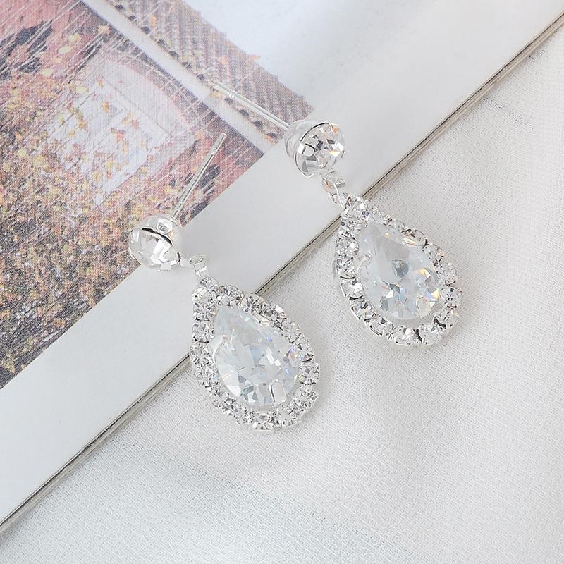 European-American Fashion Jewelry: Claw Chain Rhinestone Crystal Water Drop Necklace & Earring Set