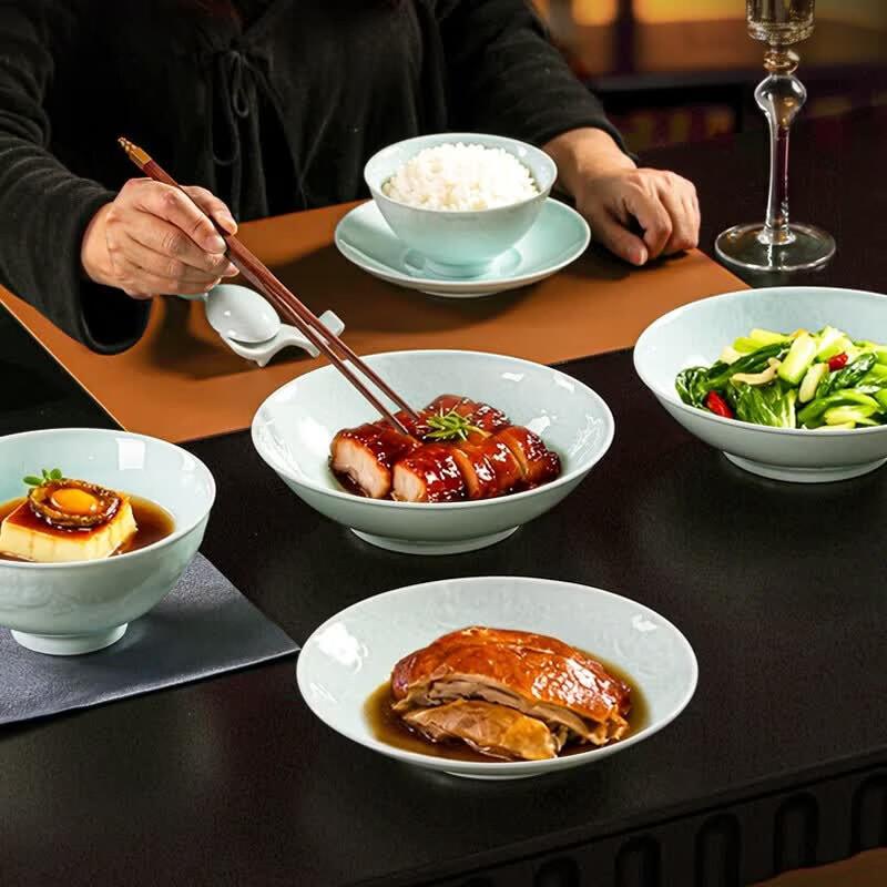 Aowei Jingdezhen Celadon Tableware Set