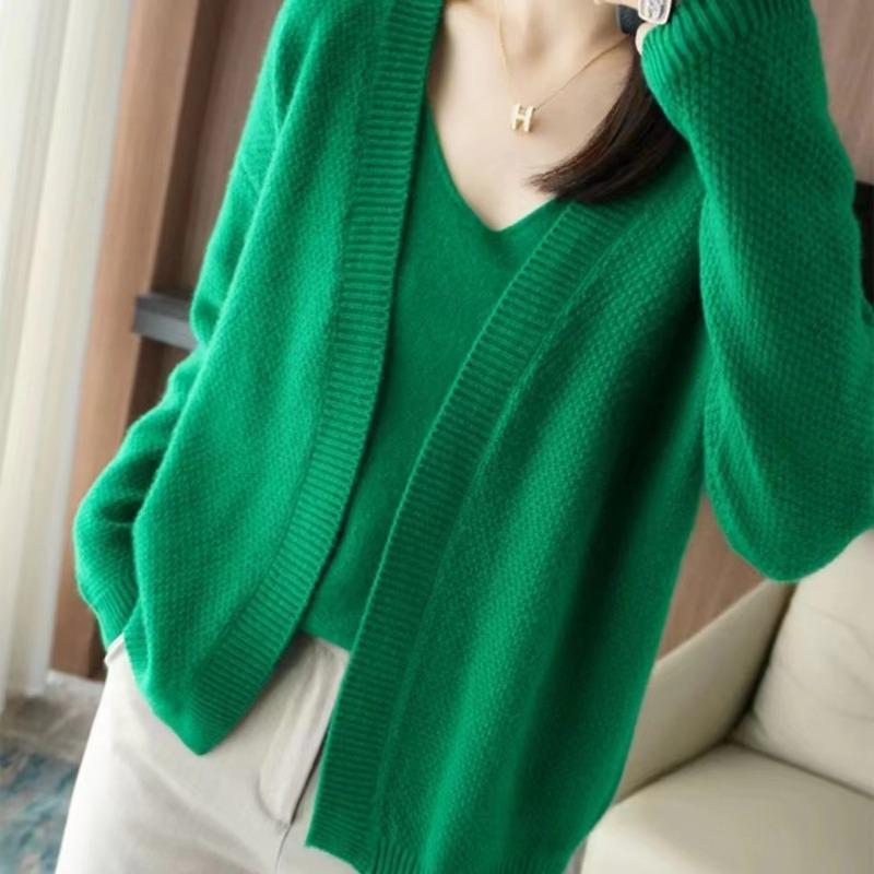 Autumn and winter new loose knitted cardigan suspender solid color temperament two-piece set V-neck sweater women's coat