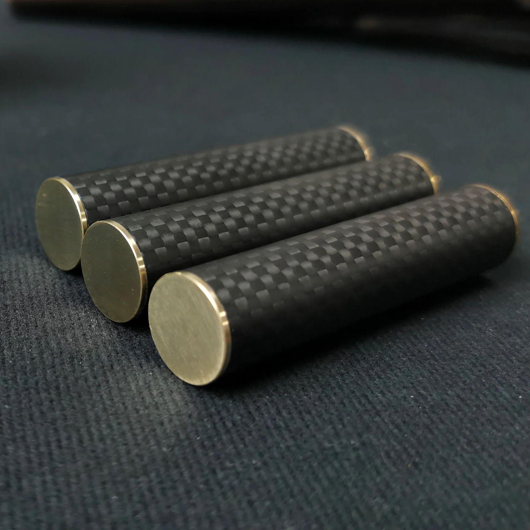

EDC Palm Magnetic 3-Section Carbon Fiber Stick Handheld Fidget Stress Relief Toy Adults Kids Travel Sensory Christmas Gift