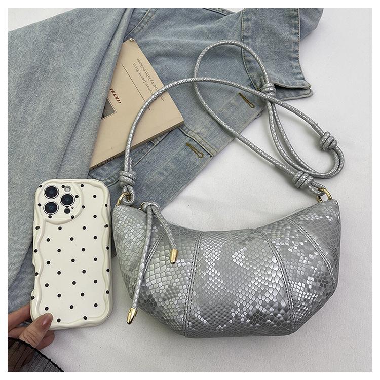 

Simple and versatile dumpling bag large-capacity bag women s bag niche design high-end women s shoulder messenger bag сірий колір