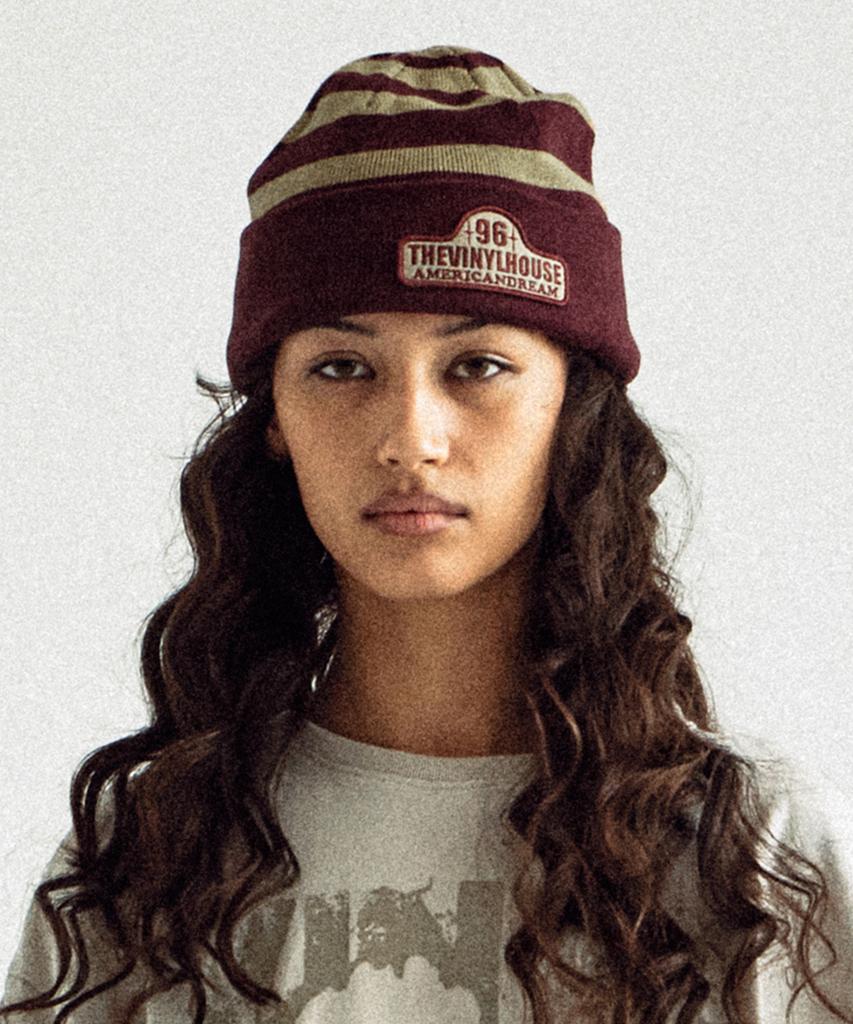 THEVINYLHOUSE Wappen Stripe Beanie Purple