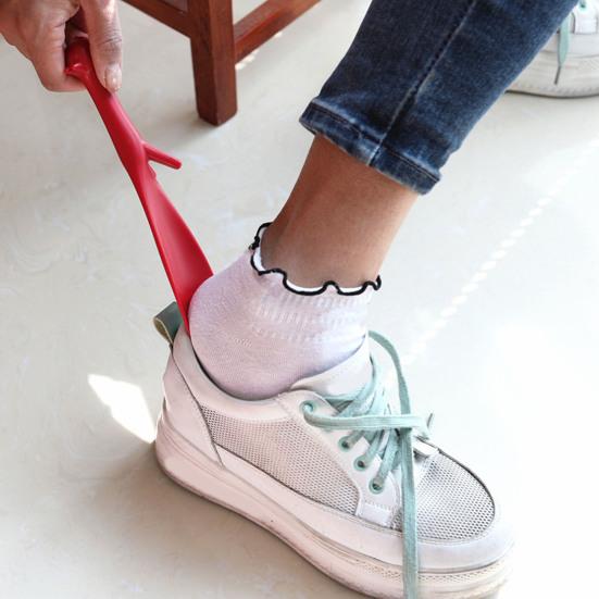 Squirrel Shoe Horn Long Handled Shoehorn Animal Shaped Shoe Puller 8.3" Shoe Slip-on Aid Shoe Lifter Without Bending for Men Women Kids Seniors