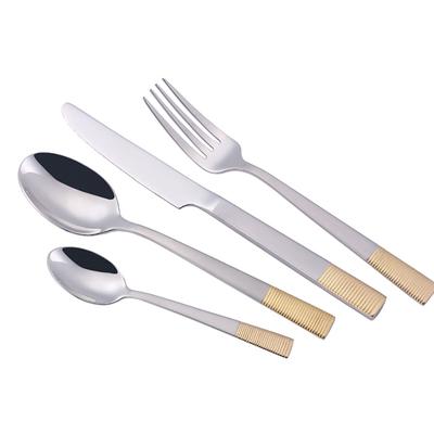 Posate – Set di posate