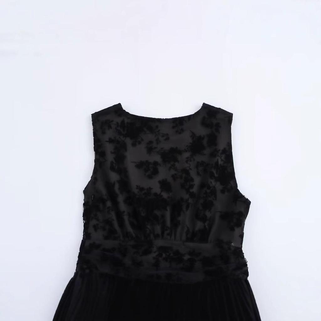 2025 Spring Women's European & American Style Sleeveless V-neck Slim Layered Dress