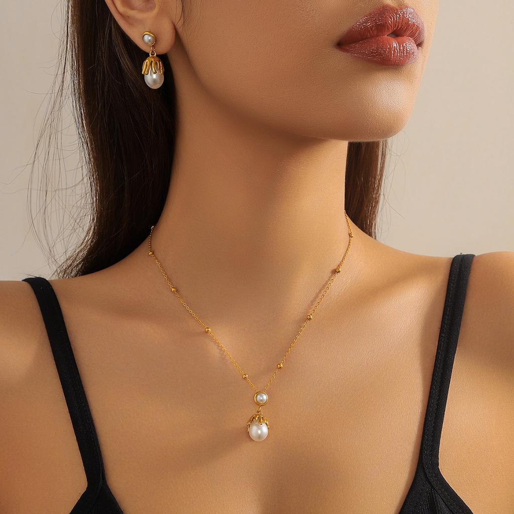 Fashion Vintage Pearl Flower Geometric Irregular Necklace Earring Set Personality Jewelry