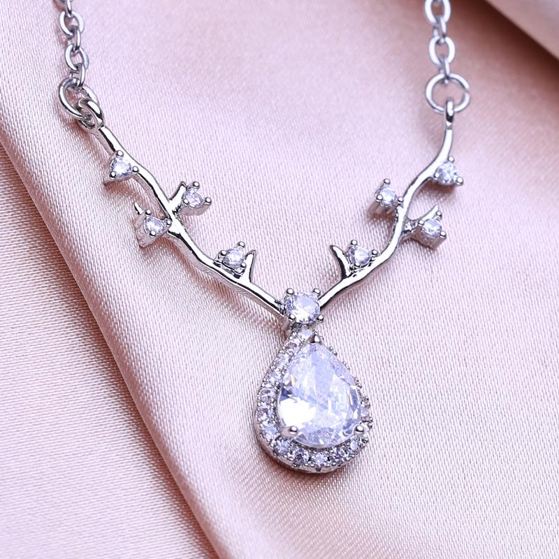 KNIKOO Cubic Zirconia Fashion Necklace Ladies Pendant For Women Girl Leaf Necklace Jewelry Gift