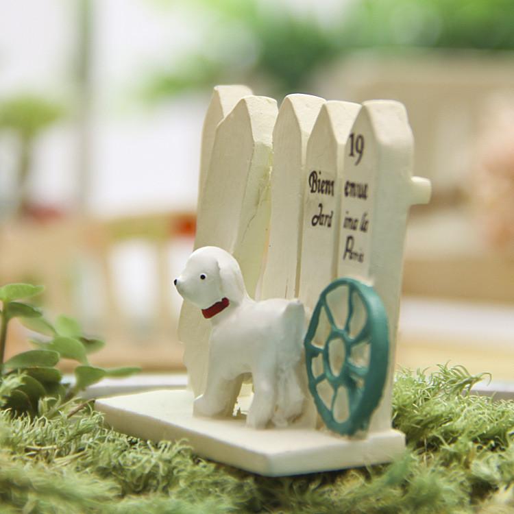 Garden Fence Dog Resin Figurine For Home Decor And Business Promotions Gift