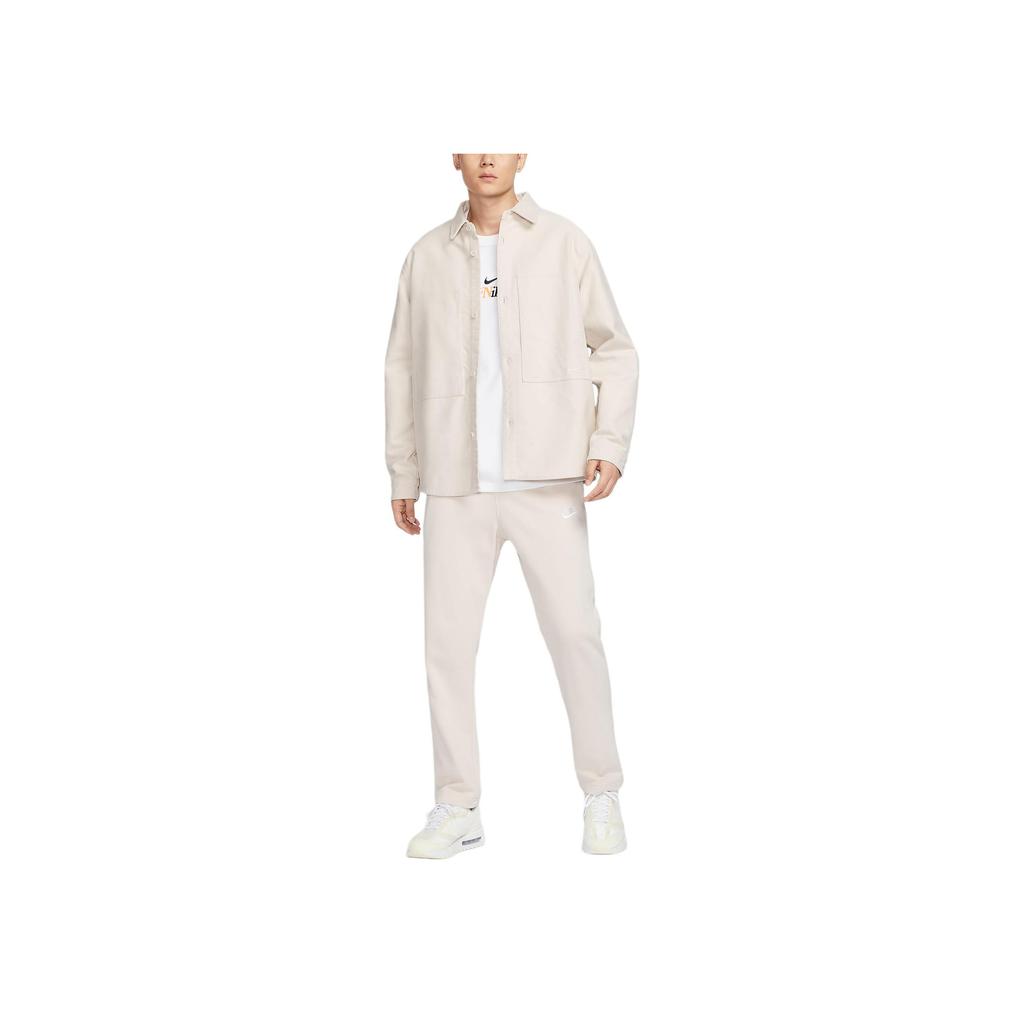 Nike Camicia casual a maniche lunghe da uomo Swoosh Life ampia a tinta unita marrone legno chiaro FB7743-104