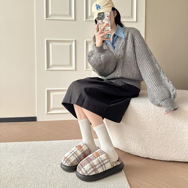 Cotton Slippers Men's and Women's Winter New Indoor Home Thick Bottom Warm Casual Non-slip Household Wool Slippers