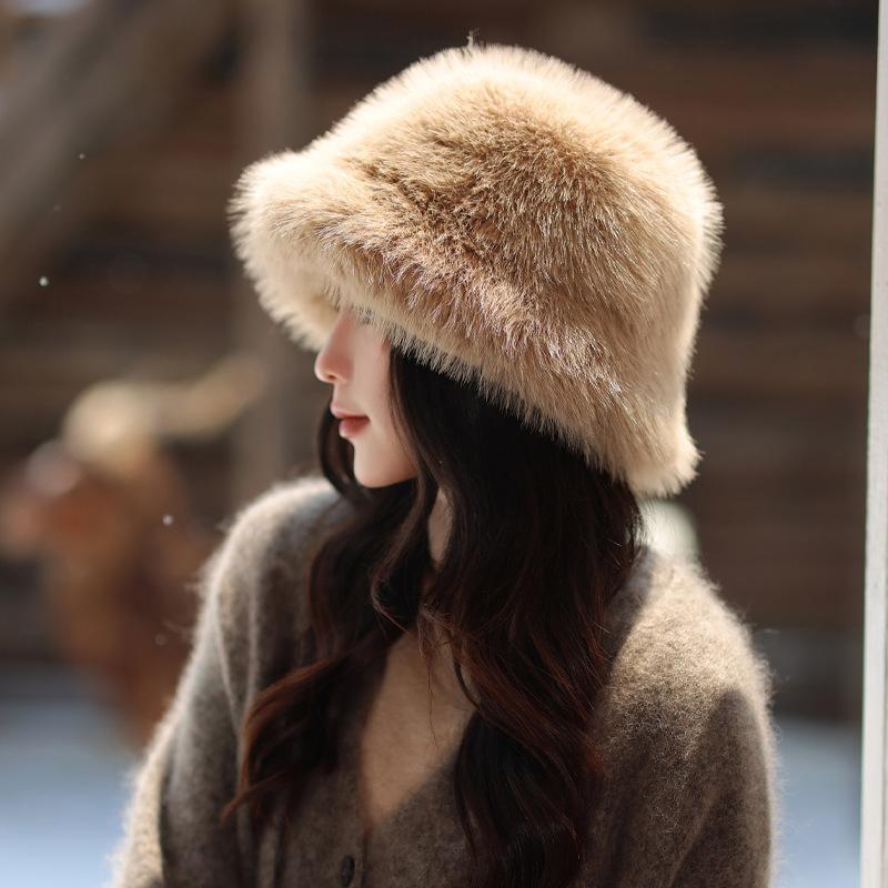 New Hat for Women In Winter Warm Imitation Fur Fashionable Versatile Fisherman Hat Imitation Mink Fur Showing Face Small Mongolian Hat