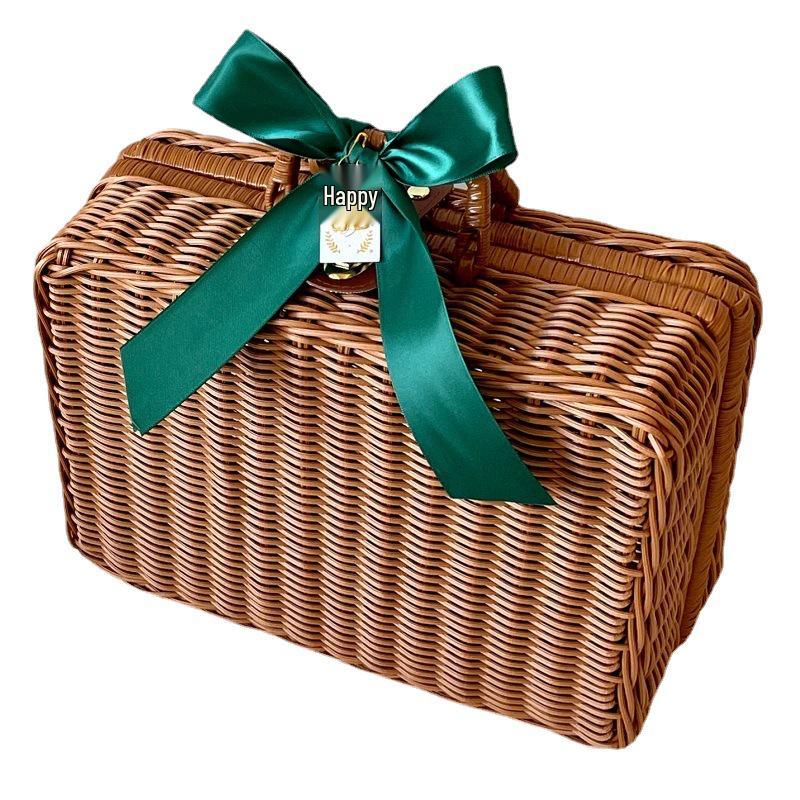 Handmade Retro Wicker Handbag: Bamboo Basket Weaving Gift for Birthdays, Weddings, and Bridesmaids