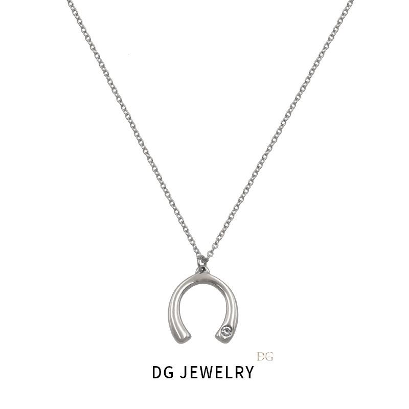 Pendentif Polyvalent Rétro en Acier Inoxydable en Forme de U, Bijou Chaîne Clavicule, Collier Doré Ne Se Décolore Pas Pour Filles