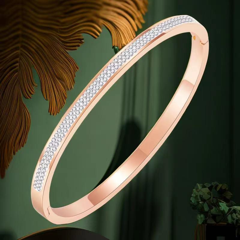 Women's Titanium Steel Bracelet with Inlaid Diamonds - Elegant Starry Design, Non-Fading, INS Style, High-End Full Diamond Bangle.