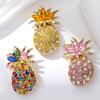 Dames Broche Schitterende Strass Steentjes Ingelegd 3D Ananas Ontwerp Broche Pak Revers Trui Jurk Jasje Badge Jurken Pakken Handtassen Sieraden Cadeau