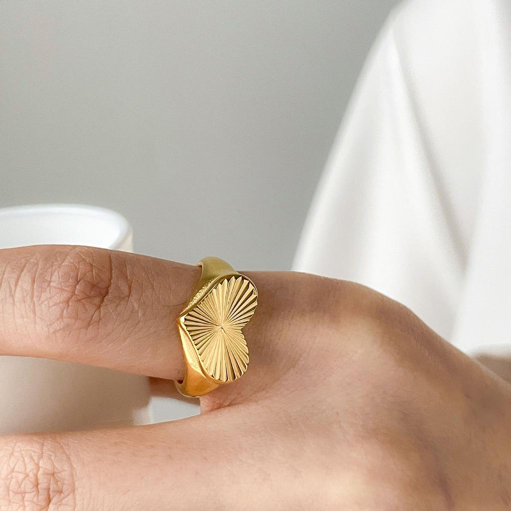 Fashion Vintage Bohemia Pink Enamel Love Heart Ring Stainless Steel Cute Finger Rings For Women Girl's Rock Jewelry Gift For Gir