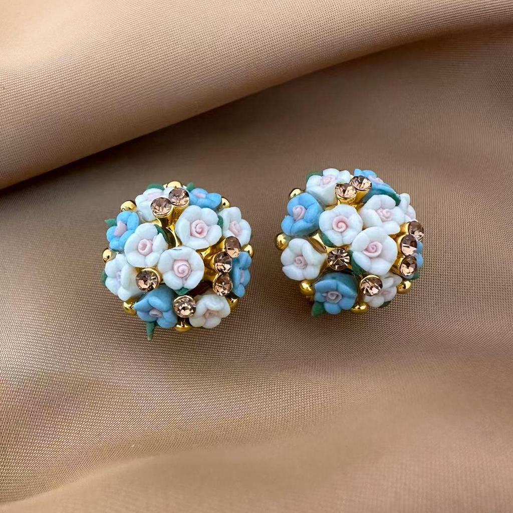 Raffinati Orecchini a Bottone Quadrifoglio Turchese e Cristallo - Elegante Design Geometrico di Alta Gamma per Donna