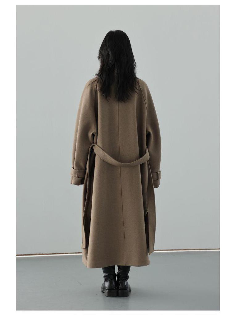 Women's Hepburn Style Mid-Length Woolen Coat - 2025 Winter Collection, Thickened and Stylish.