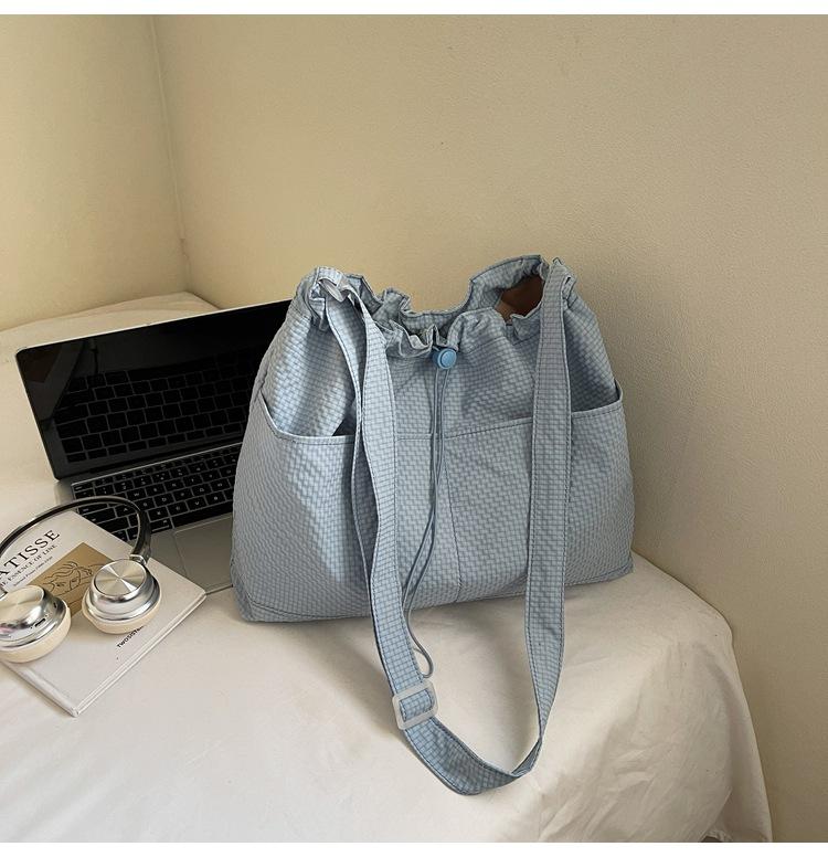 

Casual tote bag women 2025 new fashion Korean lazy style cloth bag large capacity commuter shoulder messenger bag синий