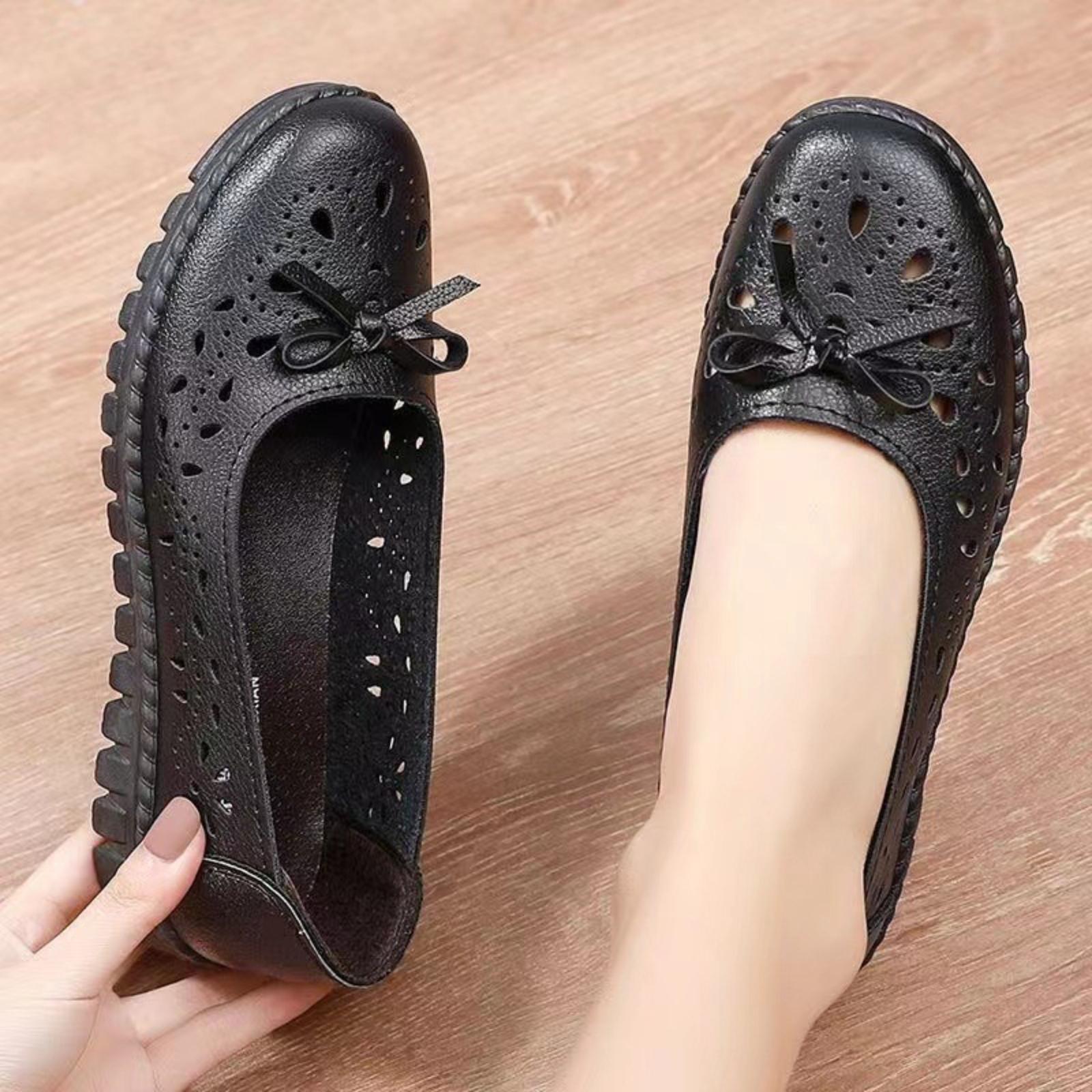 

Ladies Hollowed Out Leather Shoes And Sandals Are Breathable 41 чорний