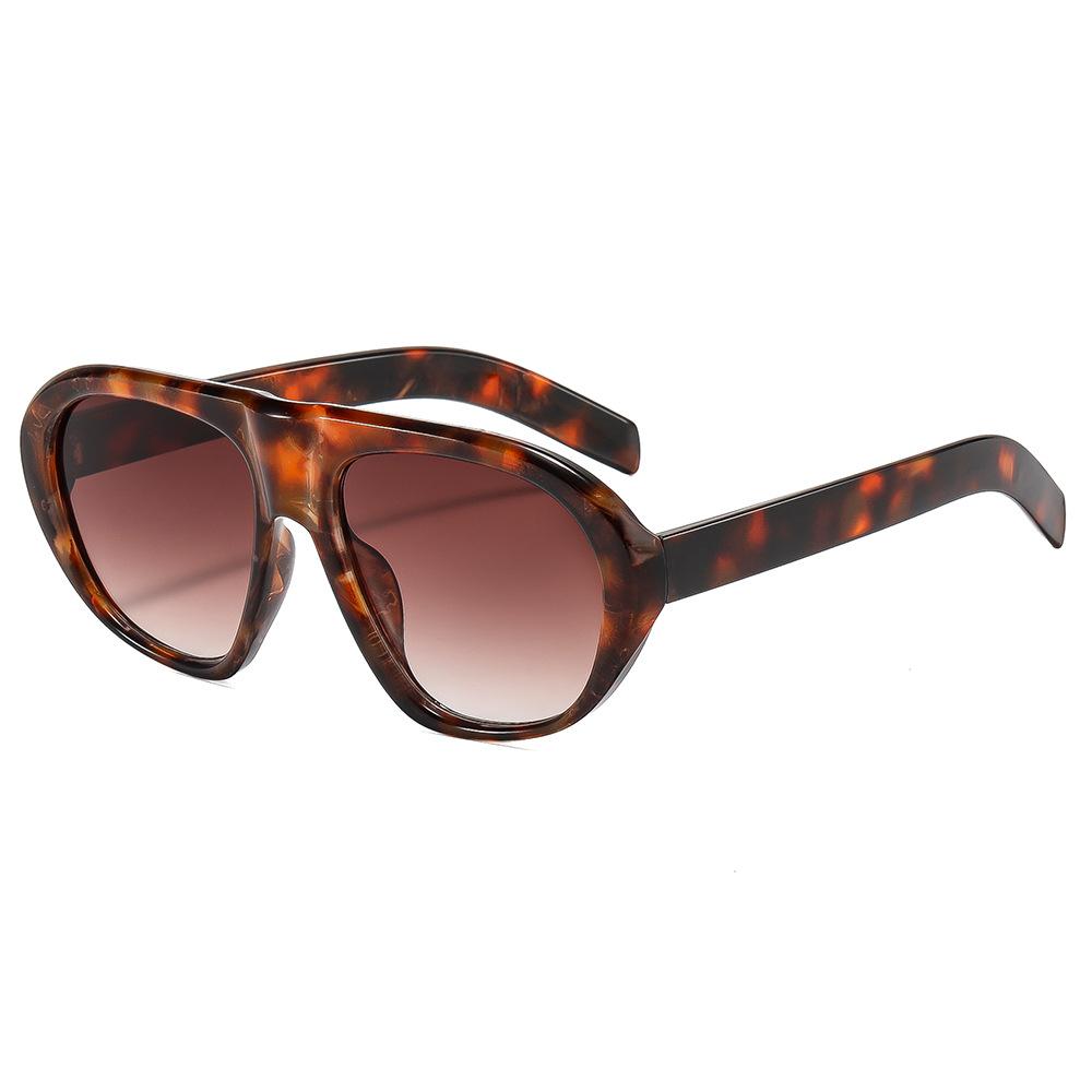 Fashion Oversized Brand Sunglasses Women Vintage Sunscreen Sun Glasses Female Big Frame Outdoor Leisure Vacation UV400 Sunnies