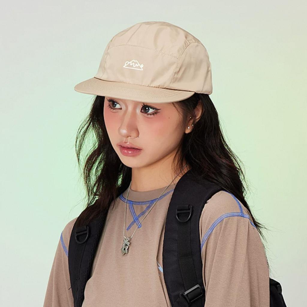 Schnelltrocknende Peak Retro Baseballkappen Neue Unisex Atmungsaktive Nischen Sonnenschutz Flacher Schirm Vielseitig Hip Hop Mode Ins Schirmmützen