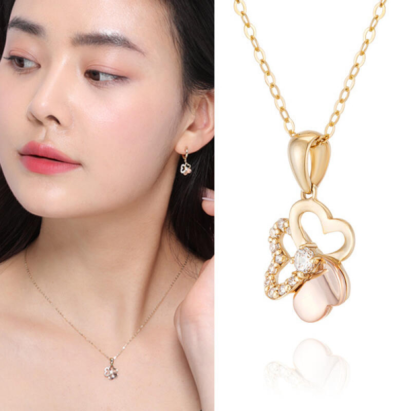 MAISON DE SHE 14K Gold Clover Necklace