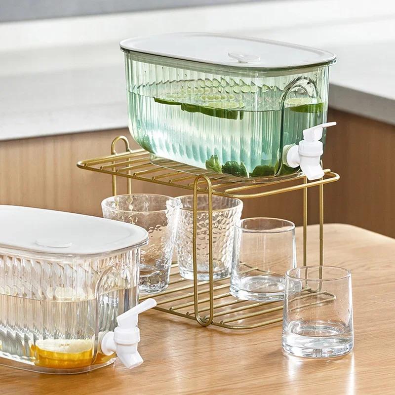 Cold Water Bottle Tea Pots Dispenser Jug Fountain with Faucet Kettle Juice Pitcher Pot for Drink Drinkware Plastic Fridge Can