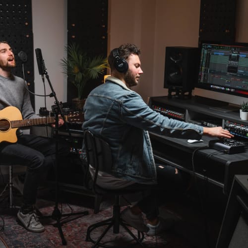 audient iD24 10-in/14-out USB audio interface